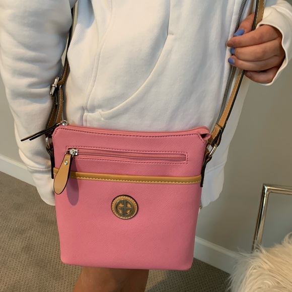 GIANI BERNINI HOT PINK CROSSBODY HANDBAG - Picture 5 of 6